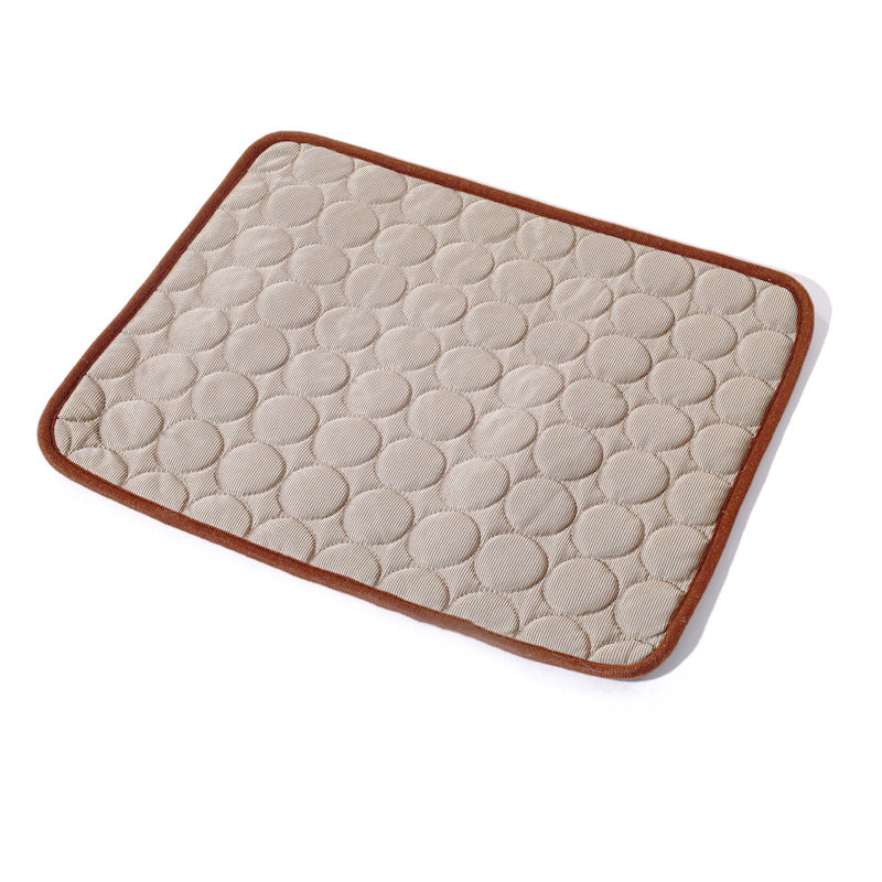 Paws & Oasis Cooling Comfort Mat – pet lying on cooling pad